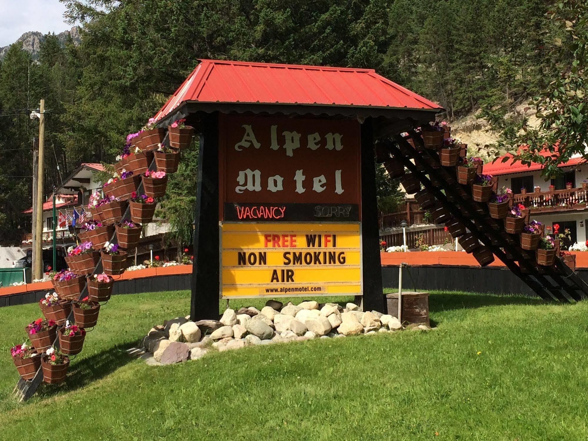 Alpen Motel Radium Hot Springs Exterior photo